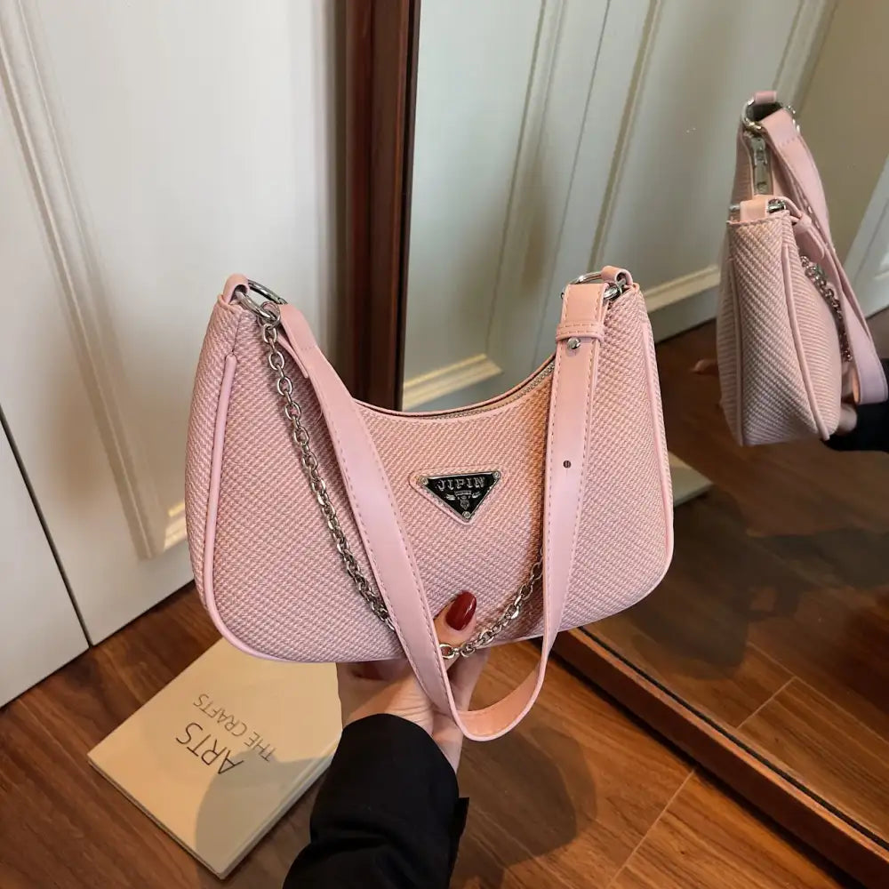 Chain Detail Shoulder Bag