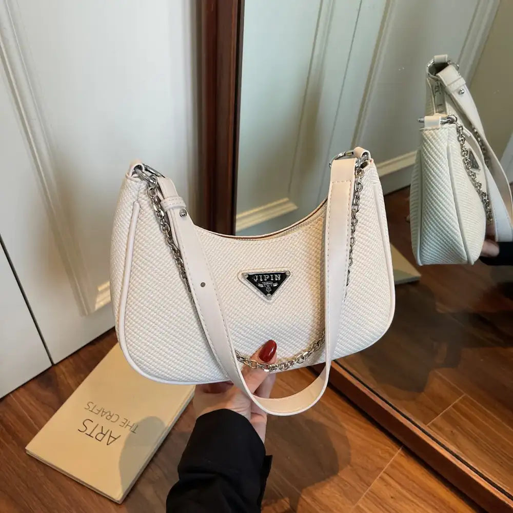 Chain Detail Shoulder Bag