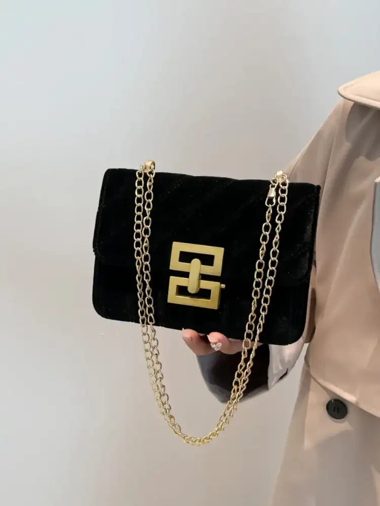 Gold Clasp Chain Shoulder Bag