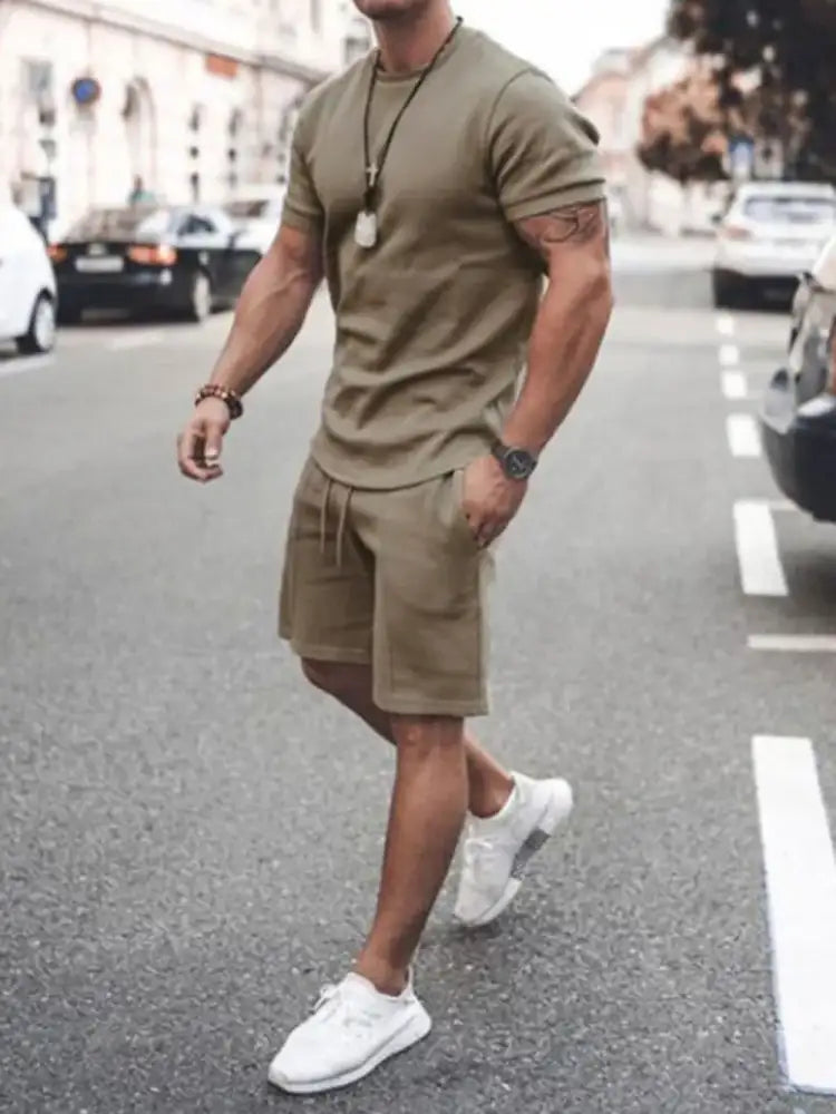 Men’s Plus Size Round Neck Short Sleeve Top and Shorts Set - khaki cargo shorts pockets white