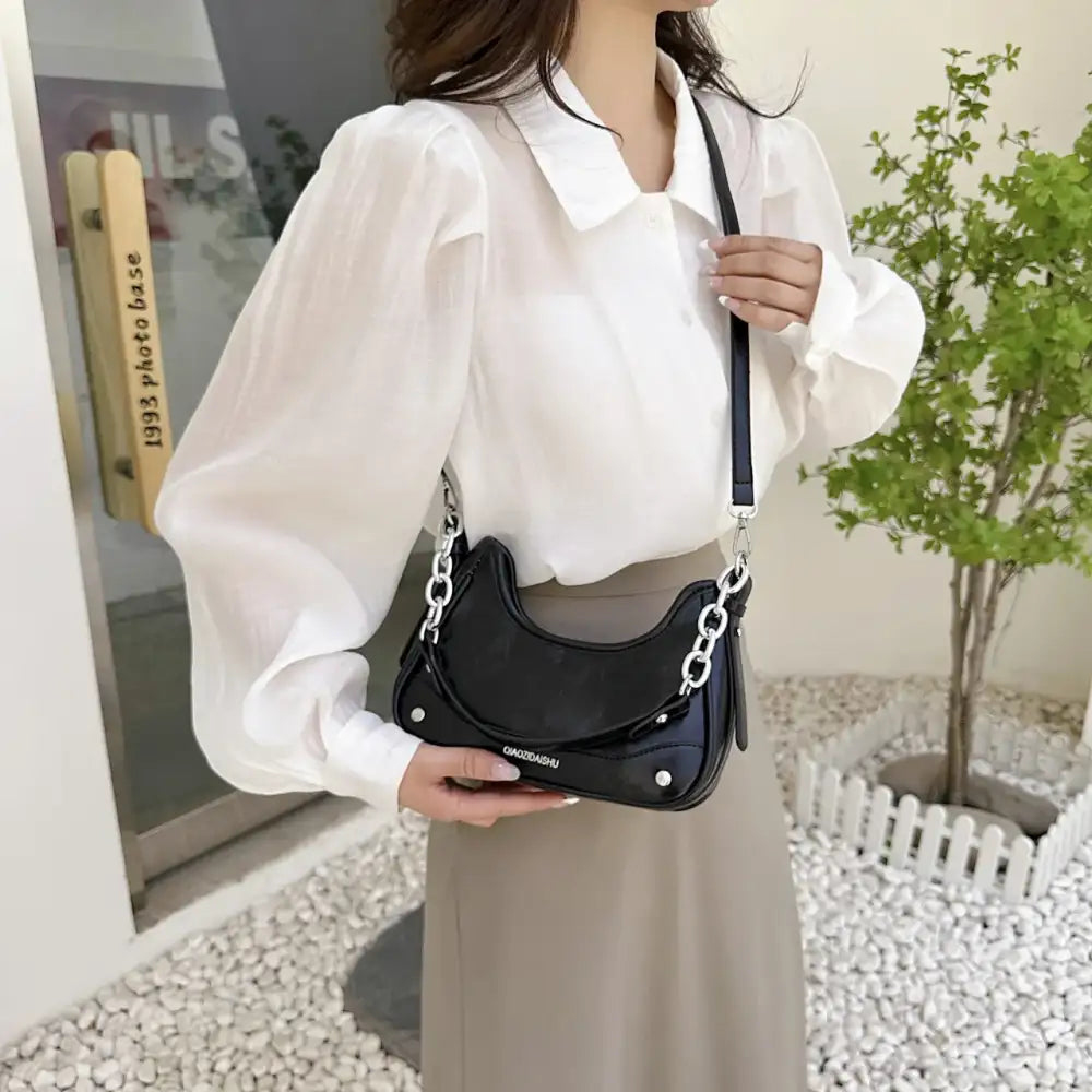 Chain Detail Leather Shoulder Bag