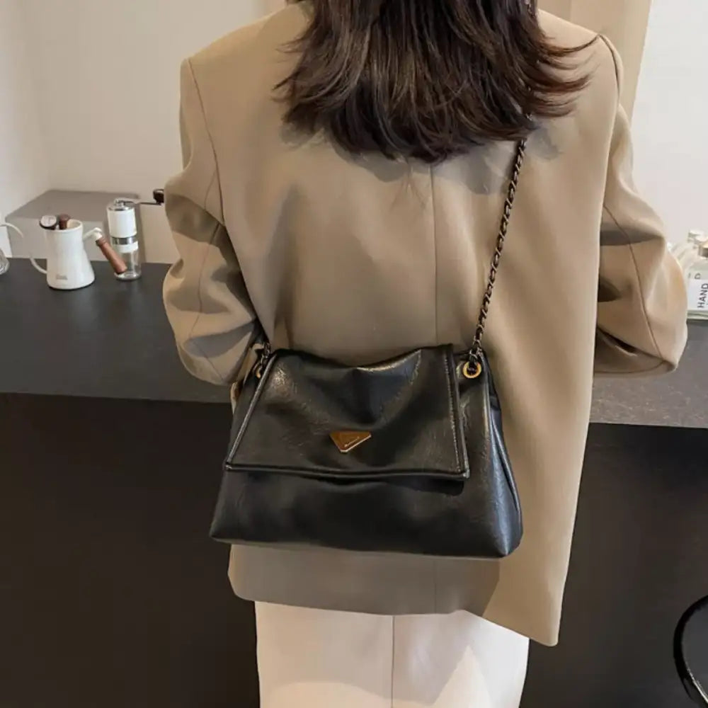 Chain Strap Shoulder Bag