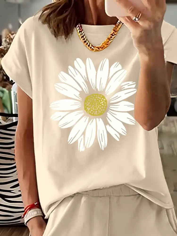 Daisy Short Sleeve Top and Shorts Two Piece Set