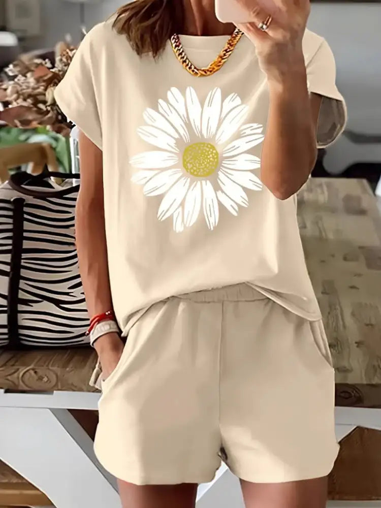 Daisy Short Sleeve Top and Shorts Two Piece Set