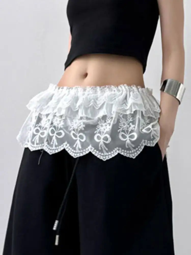 Decorative Lace Mini Skirt