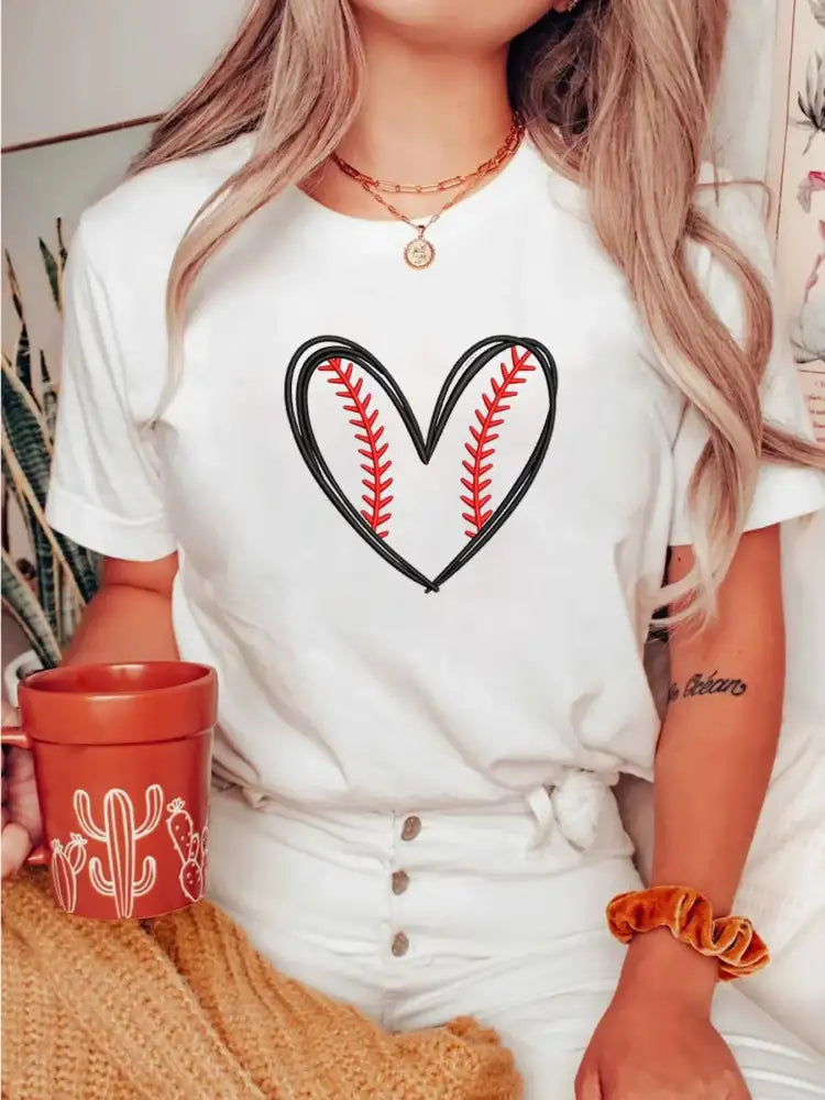 Heart Graphic Short Sleeve T-Shirt