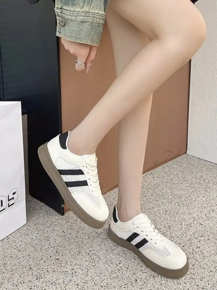 Lace Up Round Toe Platform Sneakers