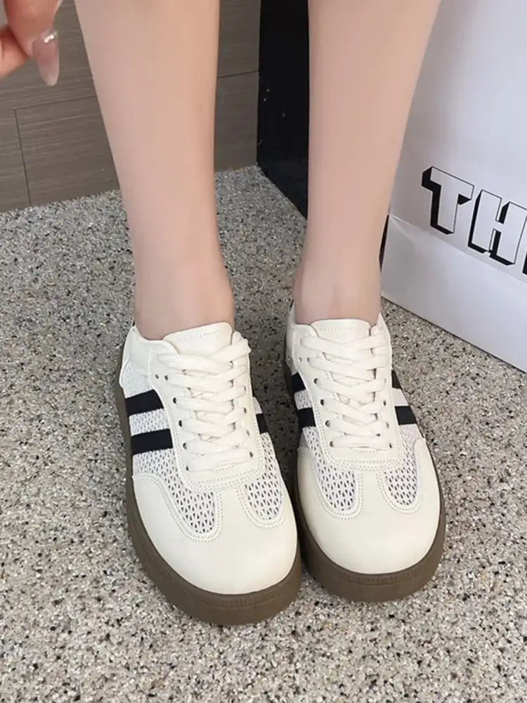Lace Up Round Toe Platform Sneakers