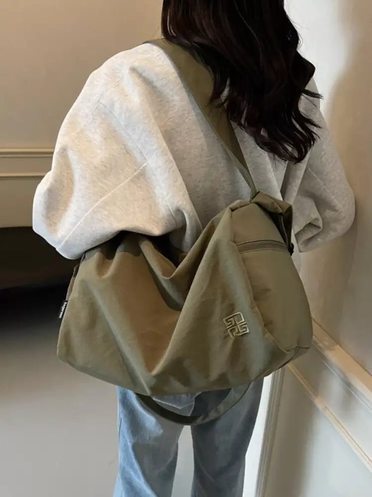 Large Capacity Lightweight Travel Bag