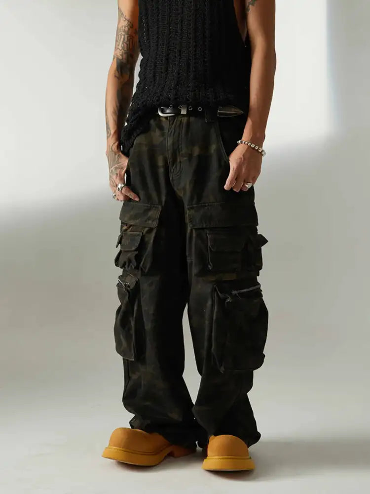 Men’s Camo Multi-Pocket Cargo Pants