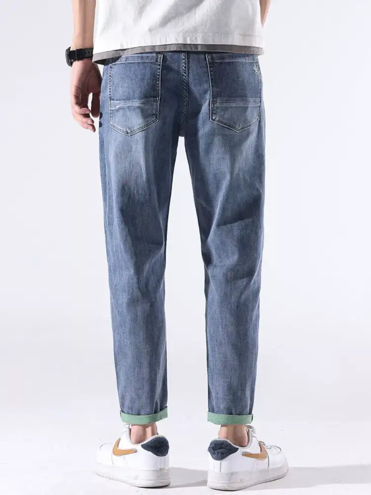Men’s Casual Straight-Leg Jeans