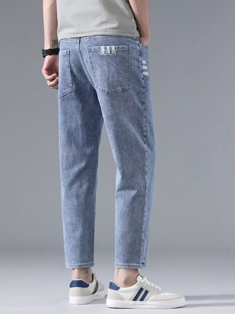 Men’s Casual Straight-Leg Wash Jeans