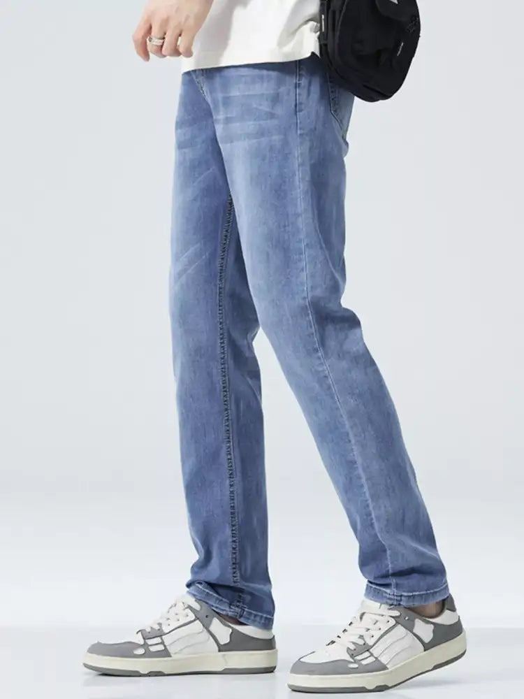 Men’s Classic Straight Fit Jeans