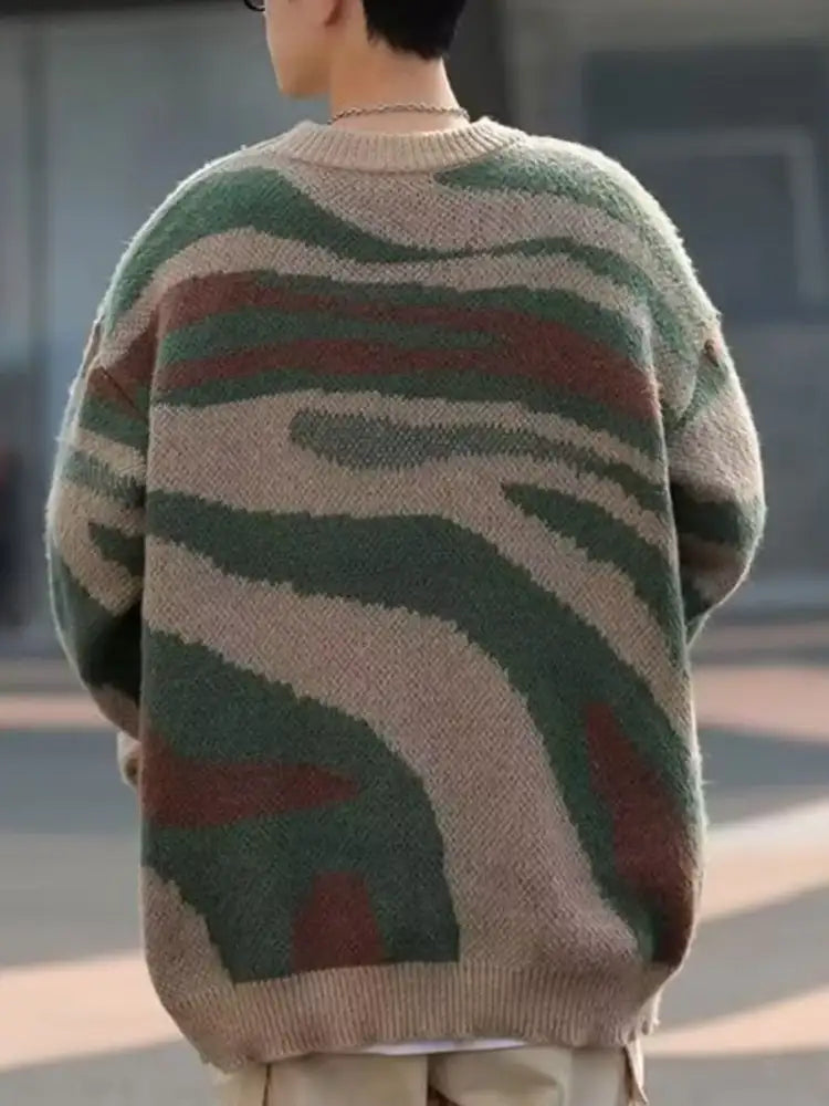 Men’s Contrast Round Neck Sweater