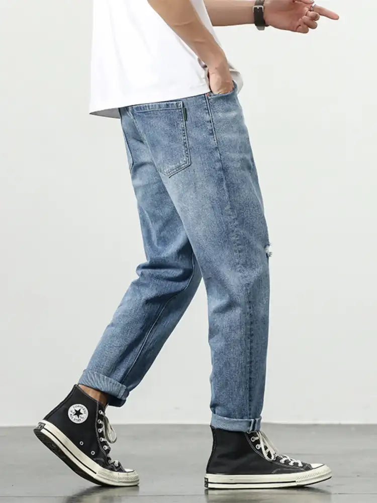 Men’s Distressed Loose Fit Jeans