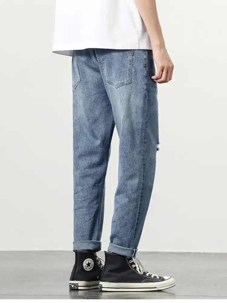 Men’s Distressed Loose Fit Jeans
