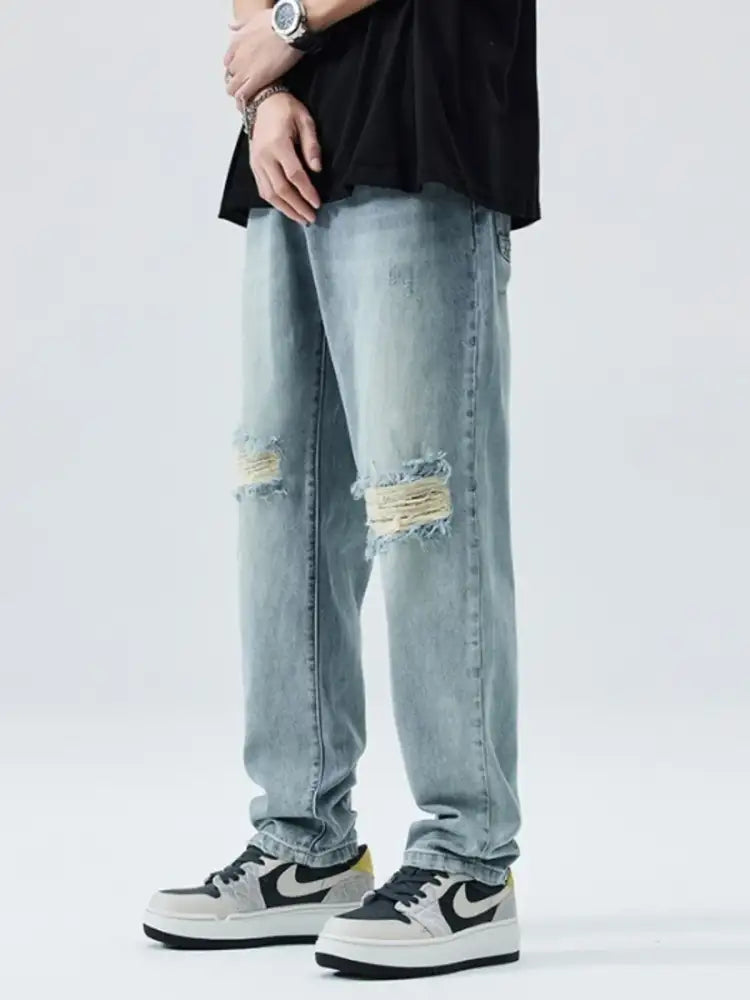 Men’s Distressed Relaxed Fit Jeans