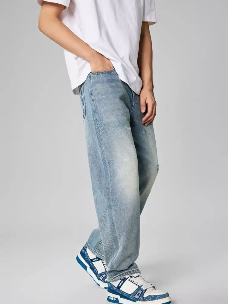 Men’s Distressed Relaxed Fit Jeans