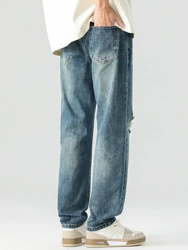 Men’s Distressed Relaxed Fit Jeans