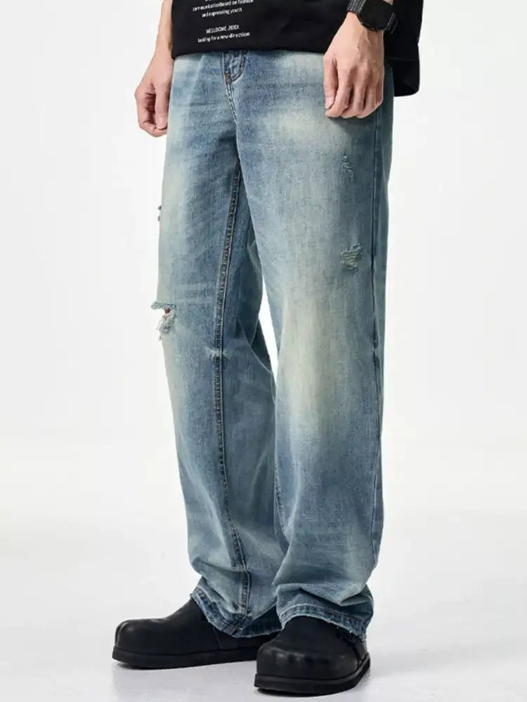 Men’s Distressed Relaxed Fit Jeans