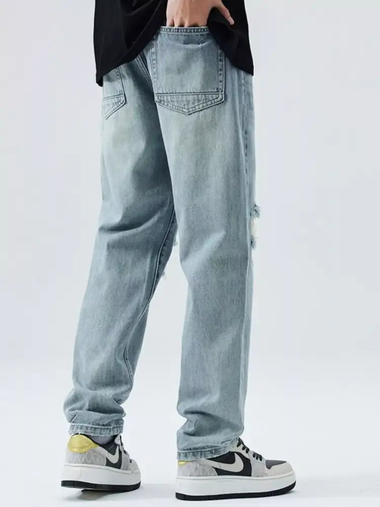 Men’s Distressed Relaxed Fit Jeans