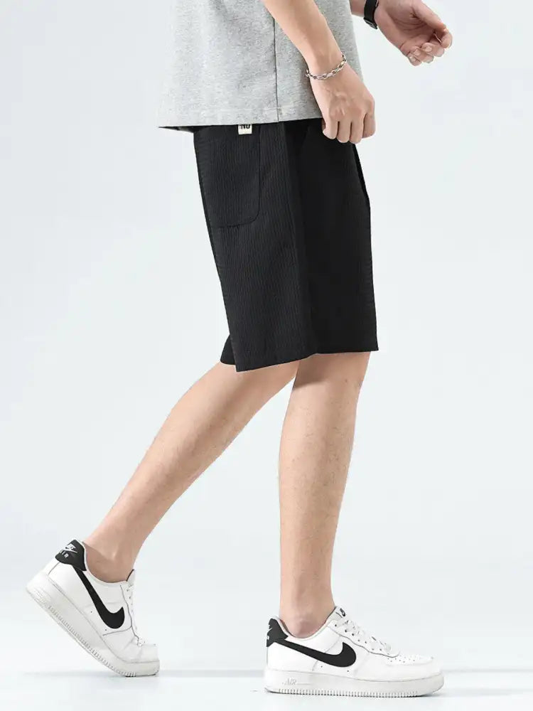 Men’s Drawstring Pocketed Shorts