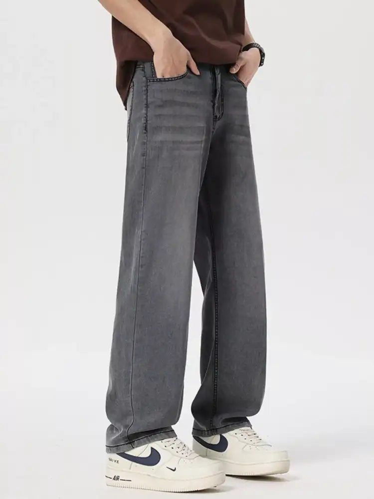 Men’s Loose Fit Wash Jeans