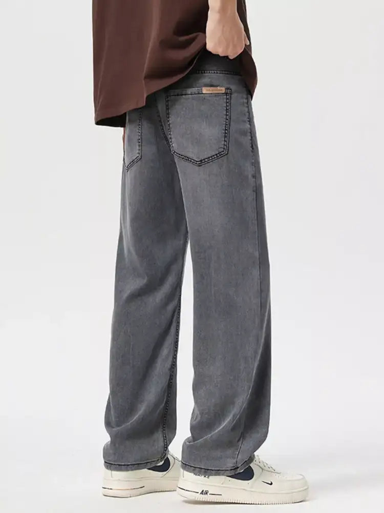 Men’s Loose Fit Wash Jeans