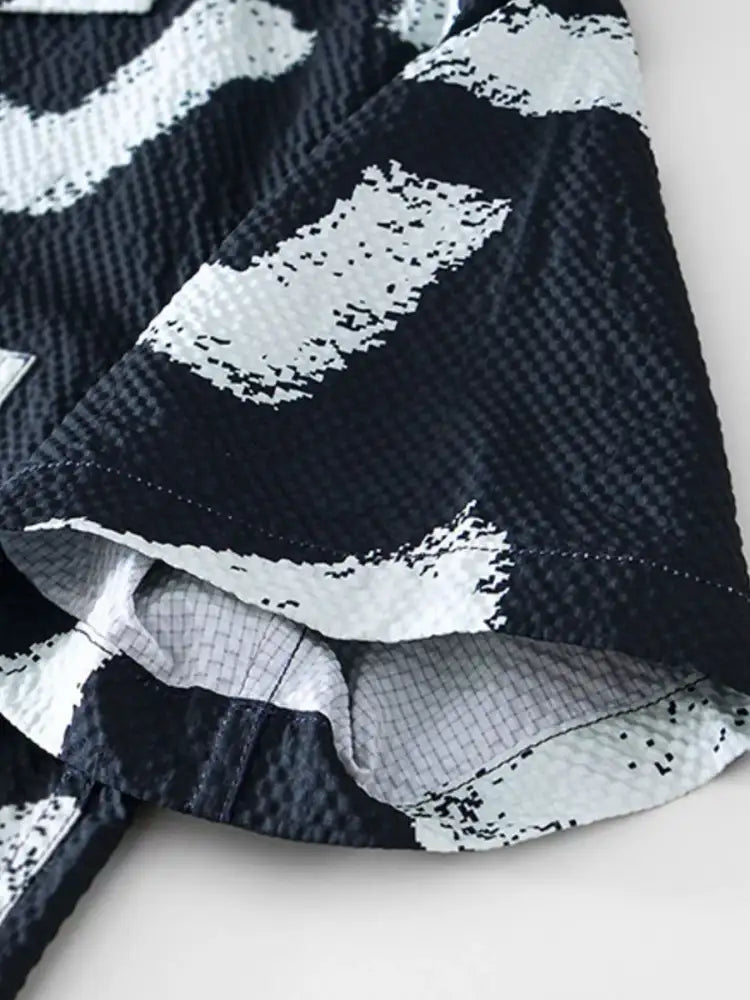 Men’s Printed Button Up Short Sleeve Shirt