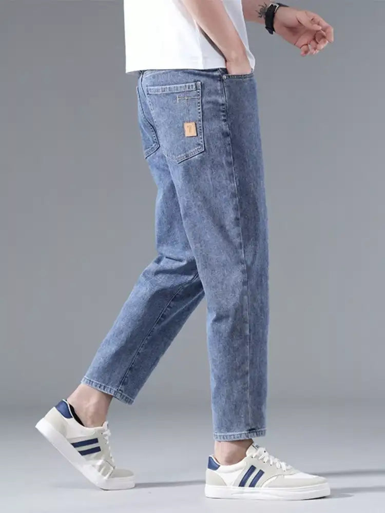 Men’s Relaxed Fit Casual Jeans