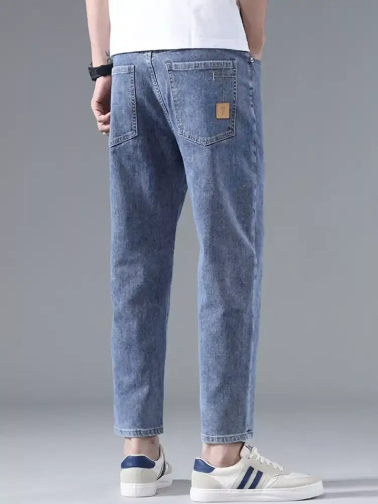 Men’s Relaxed Fit Casual Jeans