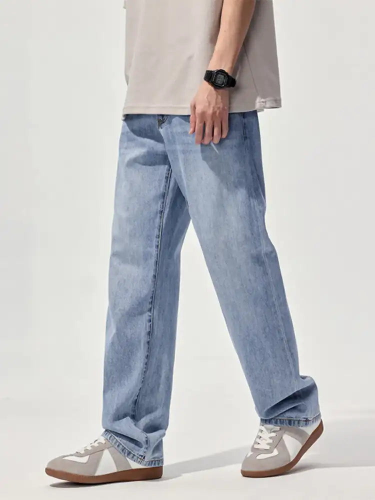 Men’s Relaxed Fit Straight Leg Jeans