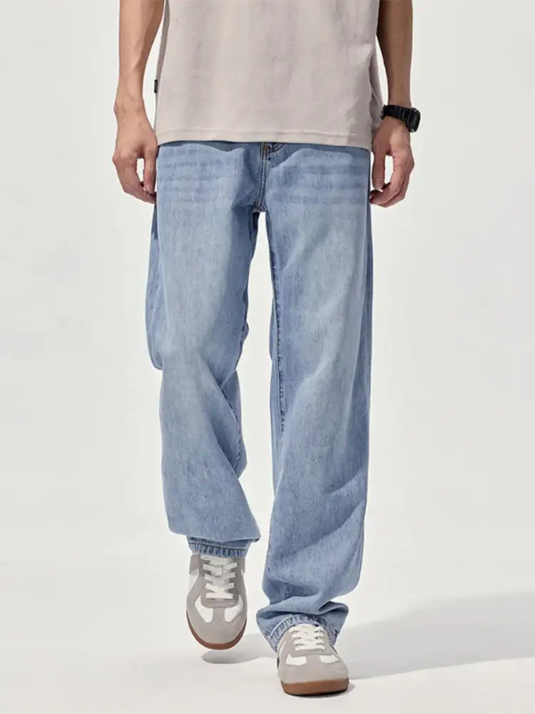 Men’s Relaxed Fit Straight Leg Jeans