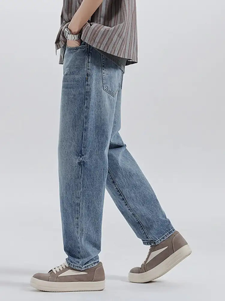 Men’s Relaxed Fit Wash Jeans
