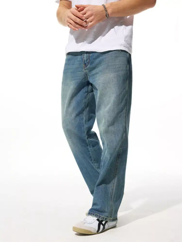 Men’s Relaxed Fit Wash Jeans