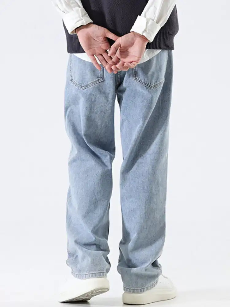 Men’s Relaxed Fit Wide Leg Jeans