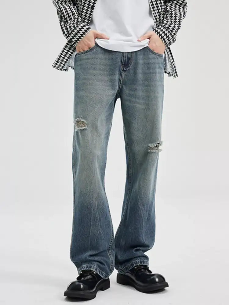 Men’s Ripped Relaxed Fit Jeans