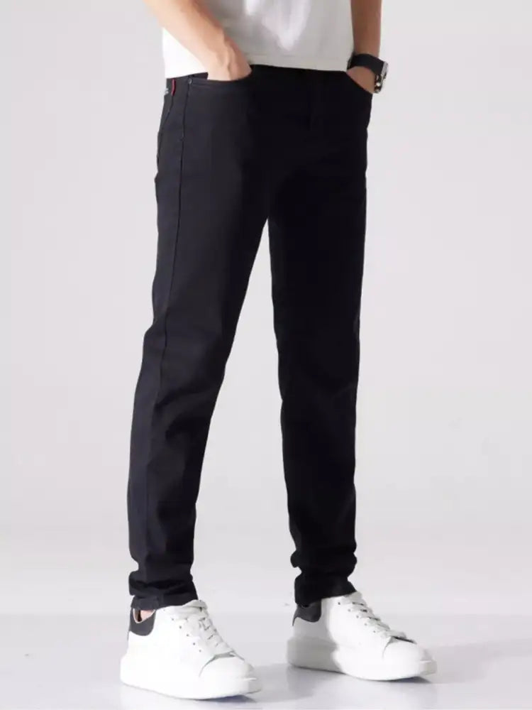Men’s Slim Fit Pocketed Jeans