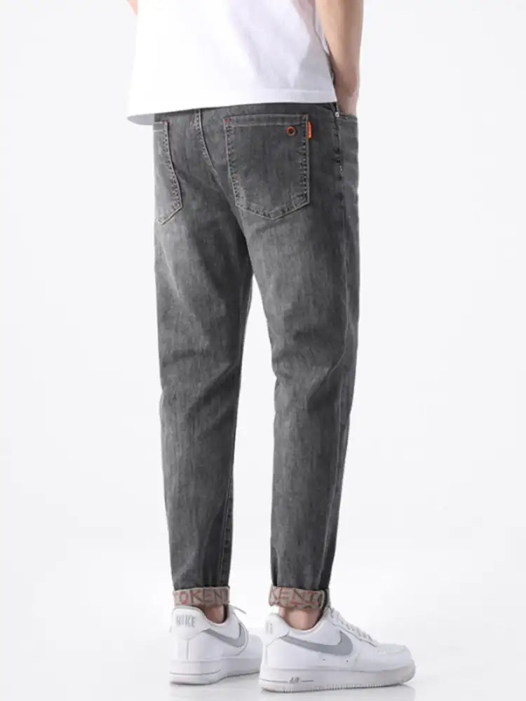 Men’s Slim-Fit Wash Jeans