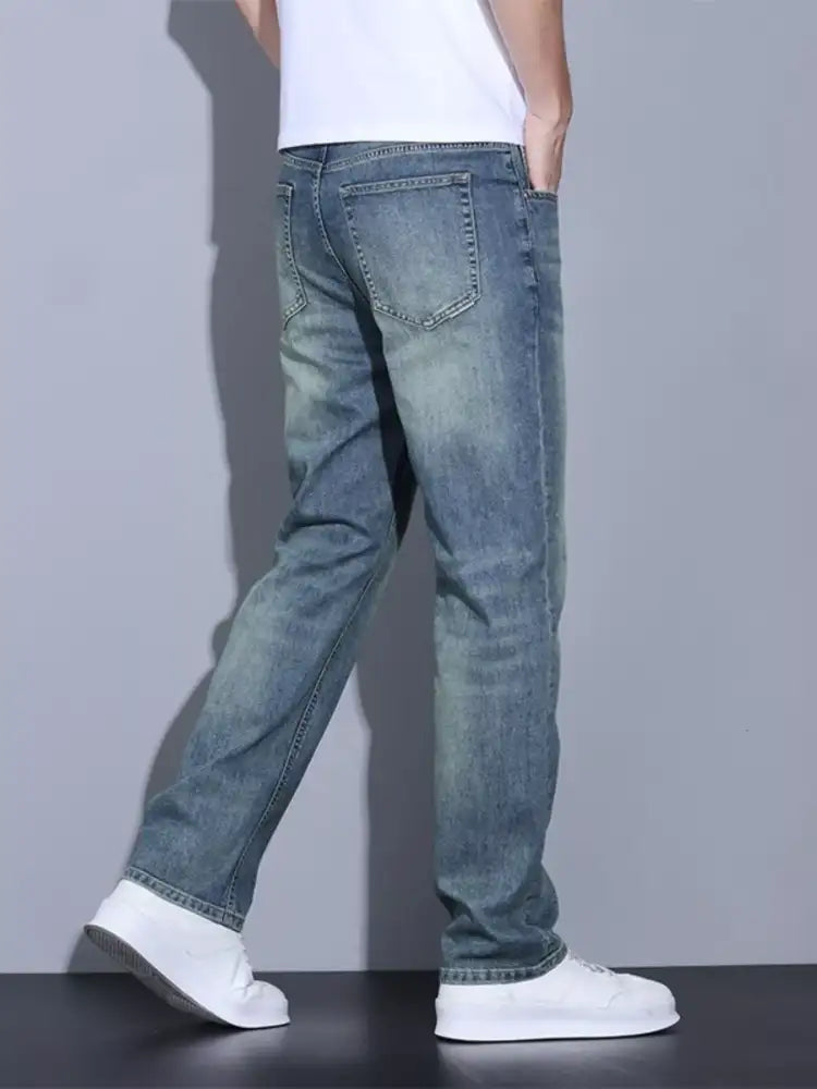 Men’s Slim Fit Washed Jeans