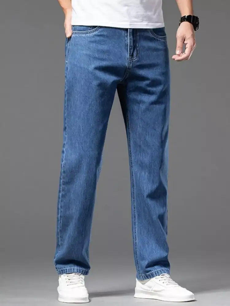 Men’s Straight-Leg Jeans