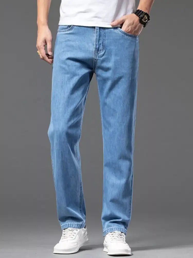 Men’s Straight-Leg Jeans