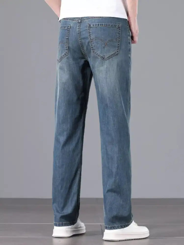 Men’s Straight Leg Wash Jeans