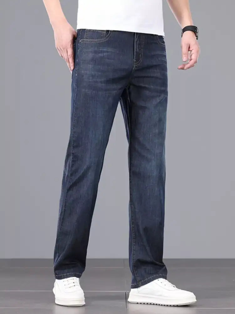 Men’s Straight Leg Wash Jeans