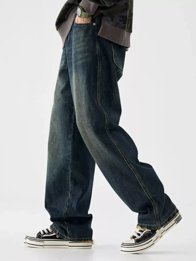 Men’s Vintage Wash Wide Leg Jeans