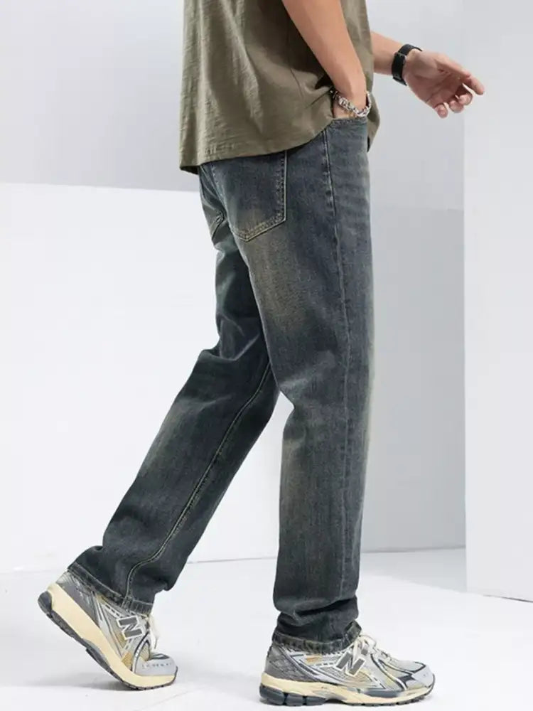 Men’s Wash Relaxed Fit Wide Leg Jeans