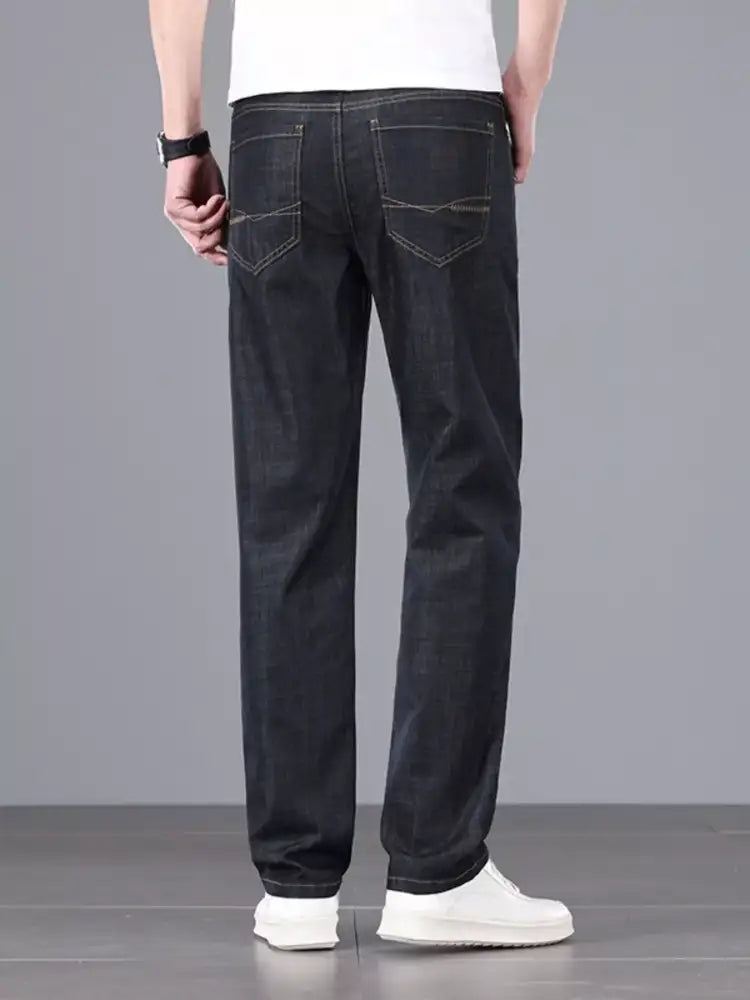 Men’s Wash Straight Leg Comfort Jeans