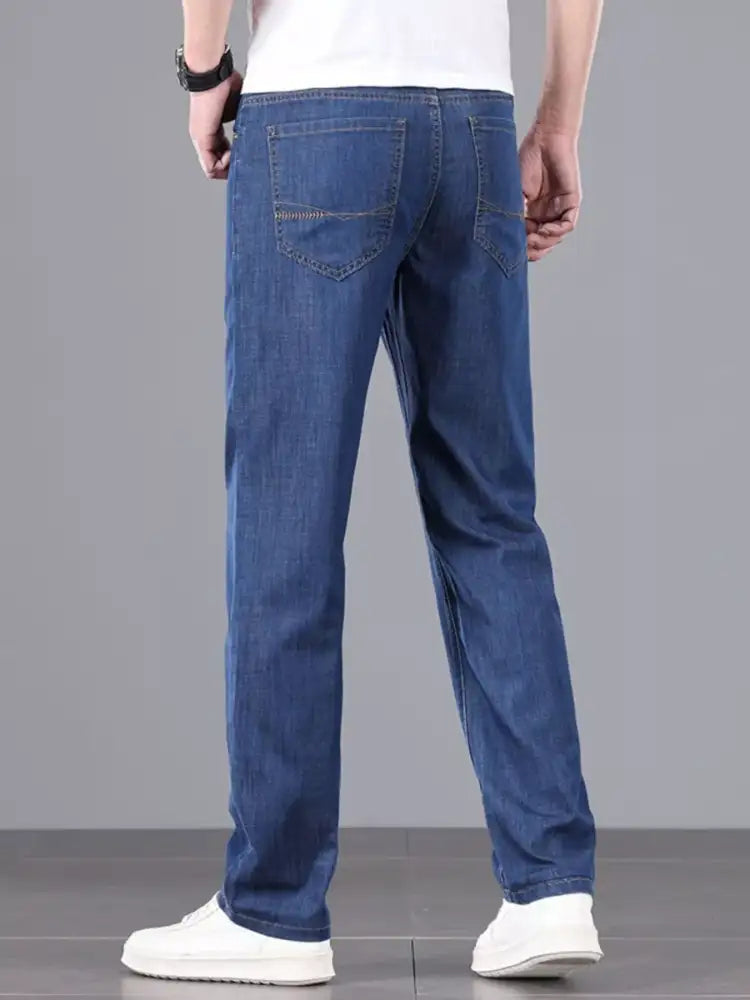 Men’s Wash Straight Leg Comfort Jeans