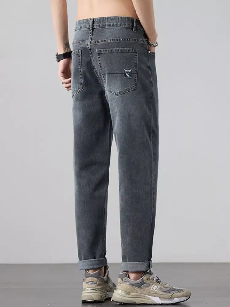 Men’s Wash Straight Leg Jeans