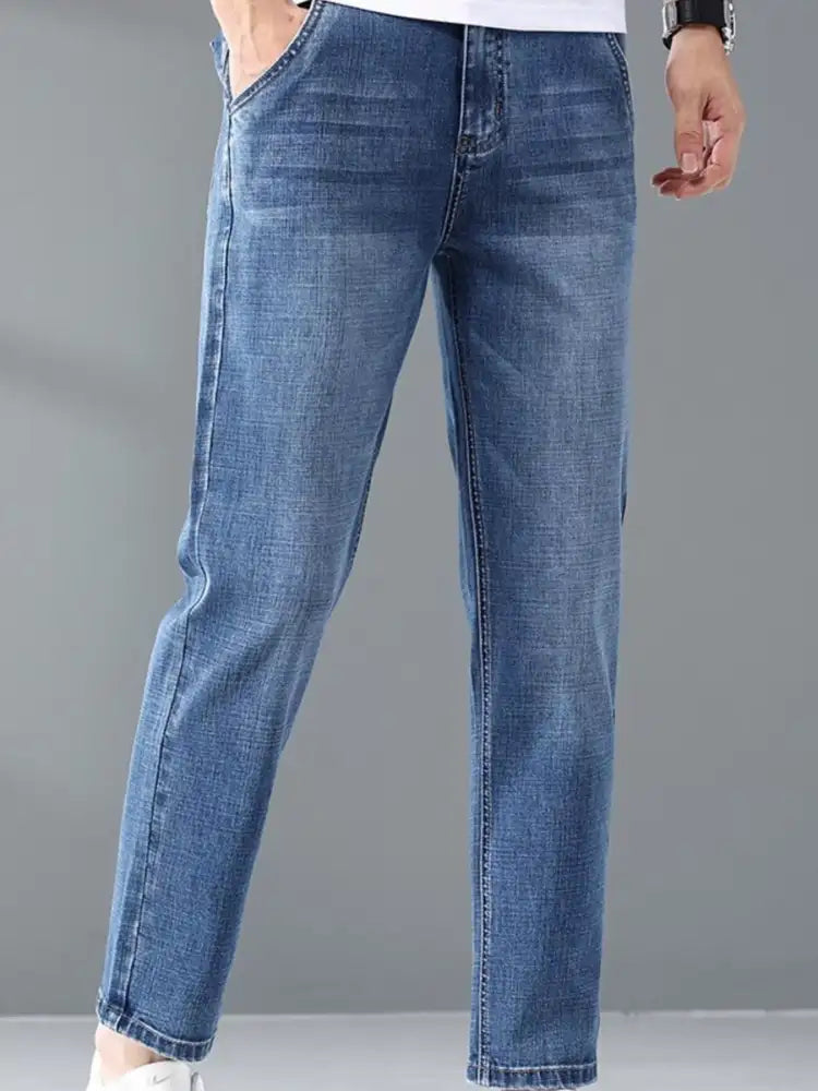 Men’s Wash Straight Leg Jeans
